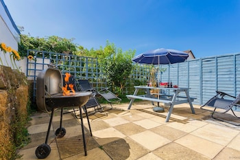 Braunton Blue Dolphin Cottage 3 Bedrooms - Cottages with Pet Rooms in Braunton