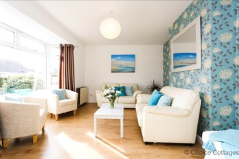 Braunton Beacon View 3 Bedrooms - Cottages with Pet Rooms in Braunton