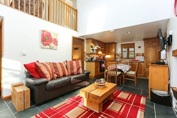 Croyde Thatchers Hideaway 2 Bedrooms - Cottages with Pet Rooms in Braunton