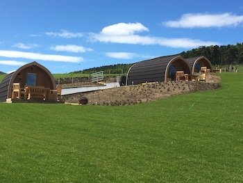 Hillside Havens - Cabins & lodges with Pet Rooms in Keith