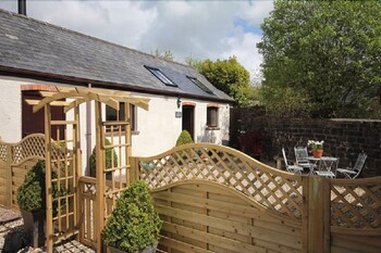 Self Catering Cottages At Handley Farm - Cottages with Pet Friendly Rooms in Taunton