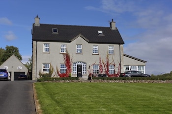 Roe Valley Manor And Estate - B&Bs with Pet Friendly Rooms in Limavady