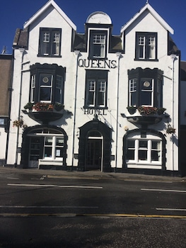 Queens Hotel - Hotels with Pet Rooms in Dunfermline