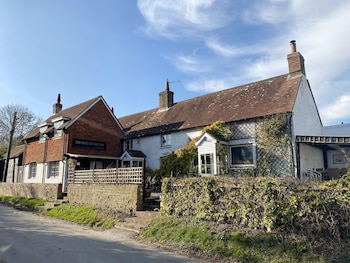 The Rose Cottage Inn - B&Bs with Pet Rooms in Polegate