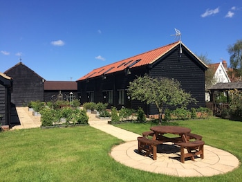 Mollett's Farm - Cottages with Pet Rooms in Saxmundham