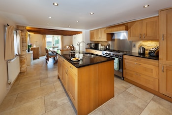 Camside, Chipping Campden - Taswell Retreats - Holiday homes with Pet Rooms in Chipping Campden