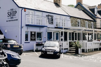 Ship Inn - Inns with Pet Rooms in Cardigan