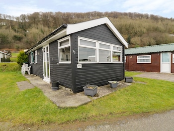 Chalet 95 - Cottages with Pet Rooms in Aberystwyth